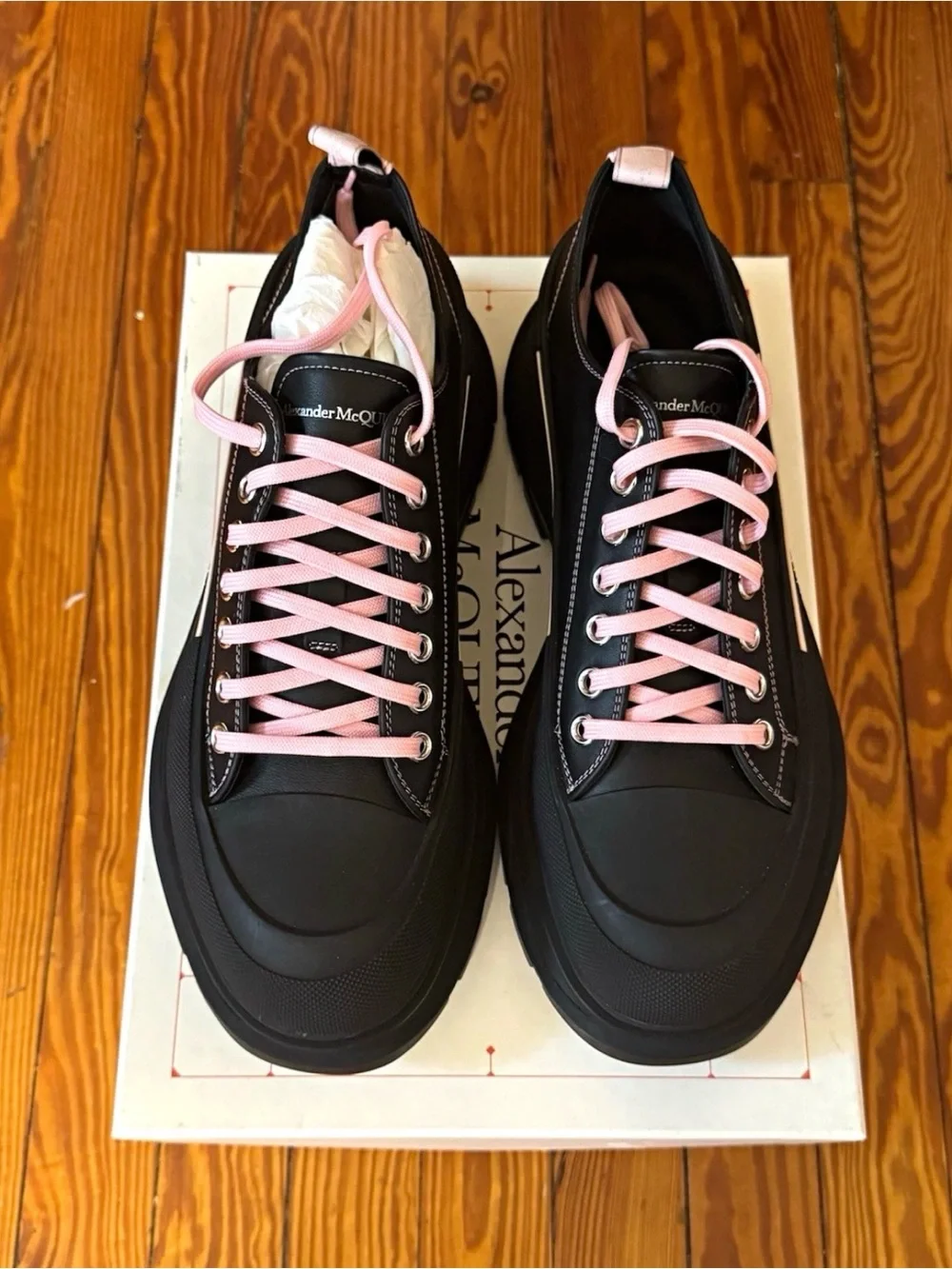 Alexander McQueen Black Sneakers with Pink Laces